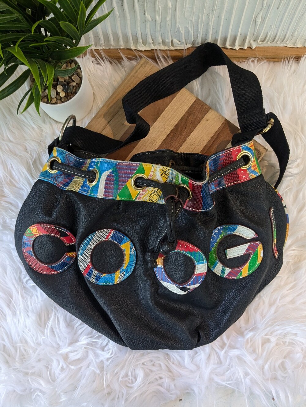 COOGI Drawstring Bucket Bag